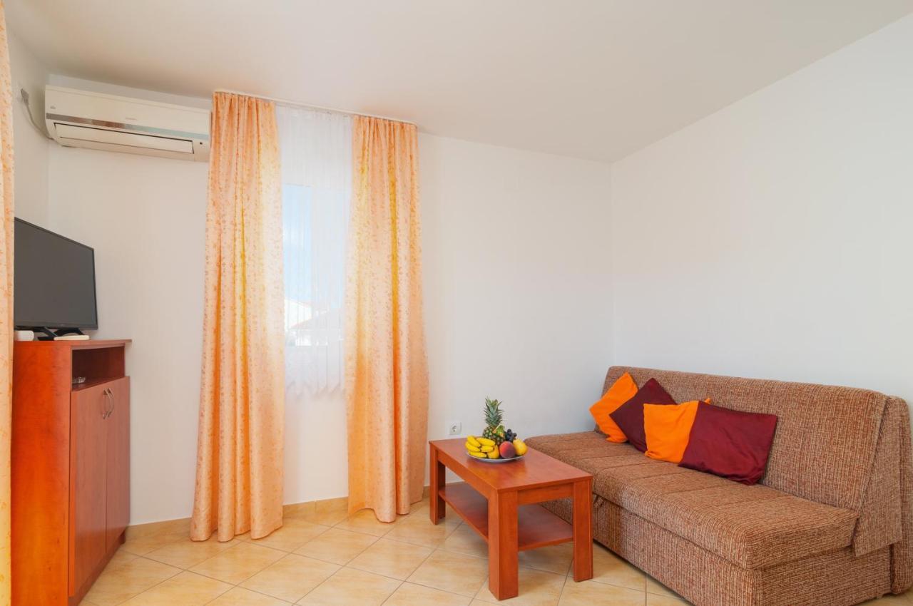 Apartments Island Beat Supetar Kamer foto