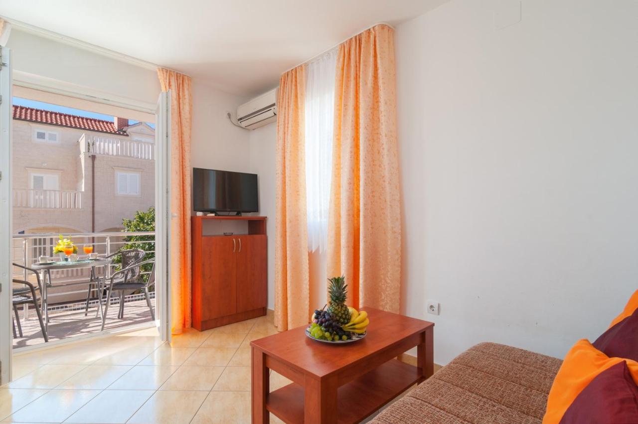 Apartments Island Beat Supetar Kamer foto