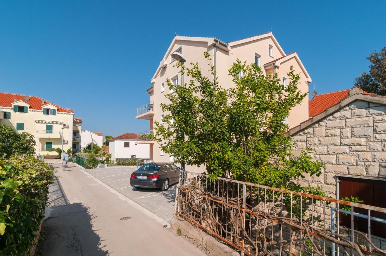 Apartments Island Beat Supetar Buitenkant foto